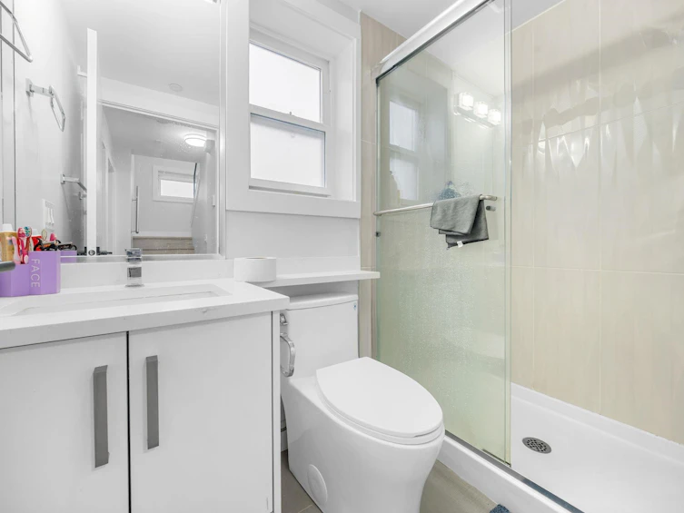 6749 Knight Street, Vancouver, BC, V5P 2W4 - 21