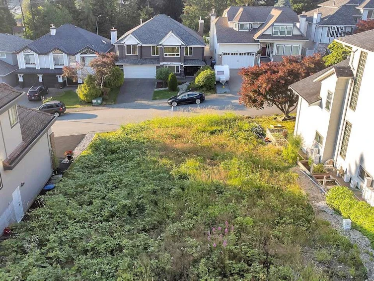 2658 Klassen Court, Port Coquitlam, BC, V3C 5Y8 - 12