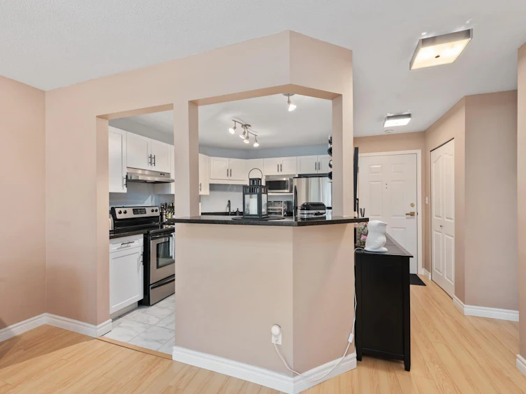 407-33280 E Bourquin Crescent, Abbotsford, BC, V2S 7K2 - 11