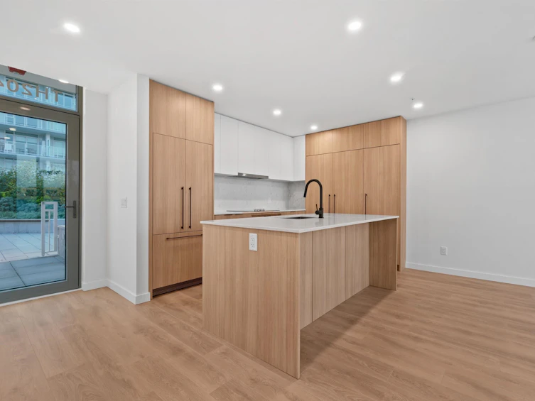 204-10225 Whalley Boulevard, Surrey, BC, V3T 0S2 - 6