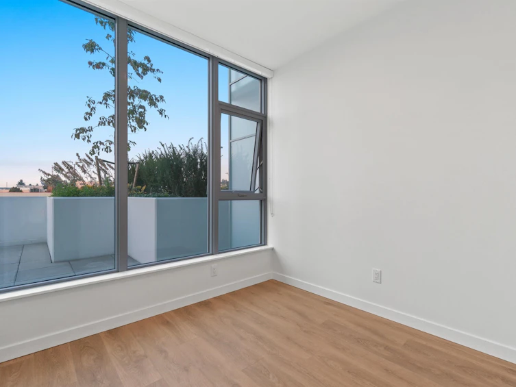 204-10225 Whalley Boulevard, Surrey, BC, V3T 0S2 - 8