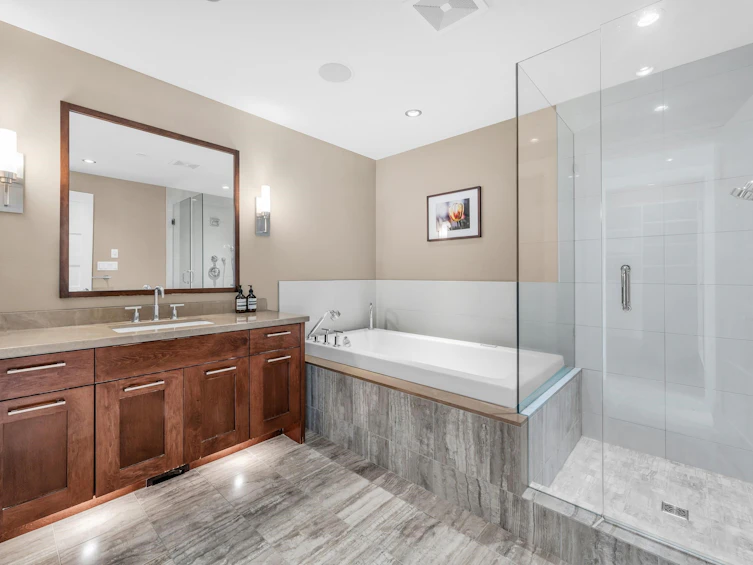 102-2575 Garden Court, West Vancouver, BC, V7S 0A2 - 33
