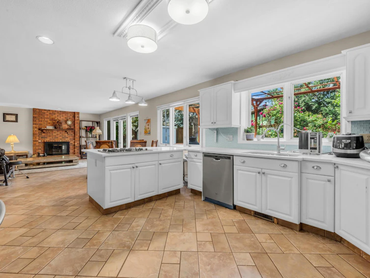 5155 Alderfeild Place, West Vancouver, BC, V7W 2W7 - 17