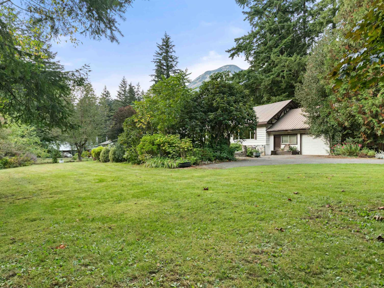 63491 Flood Hope Road, Hope, BC, V0X 1L2 - 37