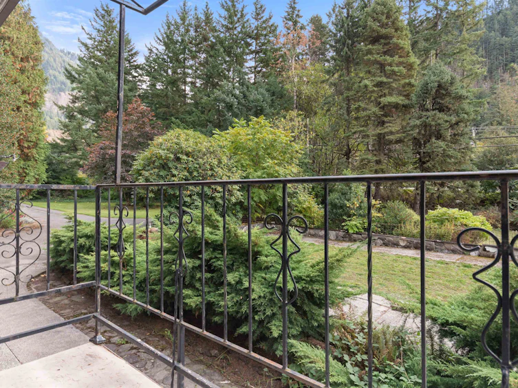 63491 Flood Hope Road, Hope, BC, V0X 1L2 - 40