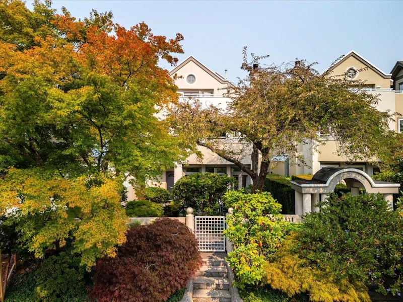 1973 Whyte Avenue, Vancouver BC V6J 1B4