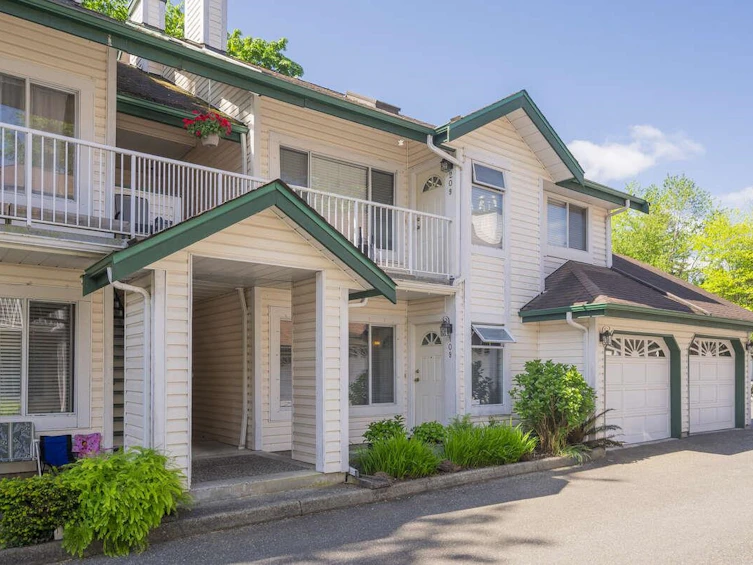 109-10308 155a Street, Surrey, BC, V3R 4K5 - 3