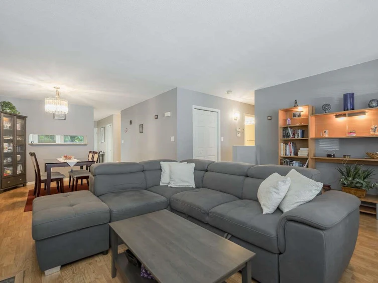 109-10308 155a Street, Surrey, BC, V3R 4K5 - 10
