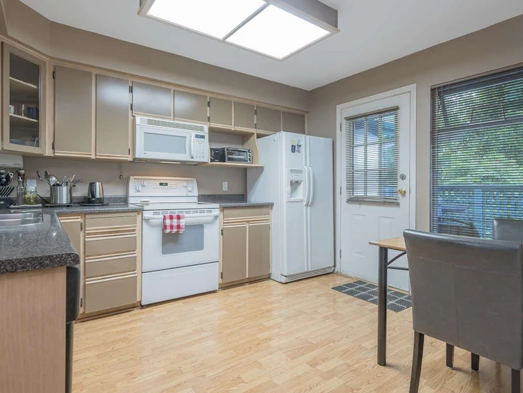 109-10308 155a Street, Surrey, BC, V3R 4K5 - 13