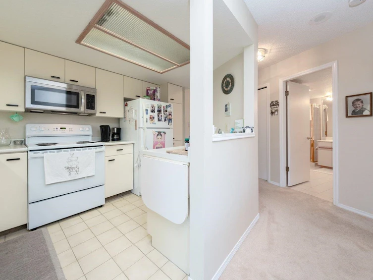304-995 Roche Point Drive, North Vancouver, BC, V7H 2X4 - 12