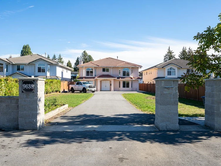 9638 131 Street, Surrey, BC, V3T 3P3 - 2