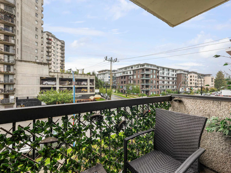 305-145 St Georges Avenue, North Vancouver, BC, V7L 3G8 - 23