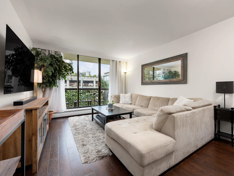 305-145 St Georges Avenue, North Vancouver, BC, V7L 3G8 - 10