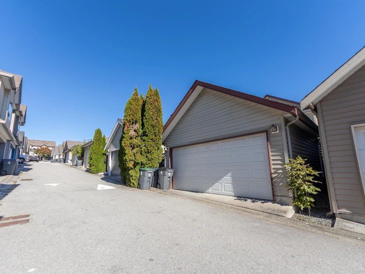 6631 192a Street, Surrey, BC, V4N 0B9 - 39