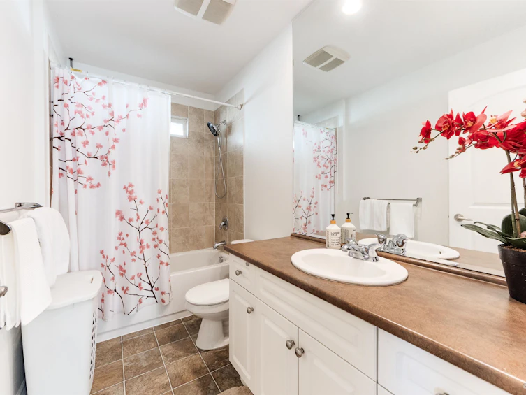 6631 192a Street, Surrey, BC, V4N 0B9 - 23
