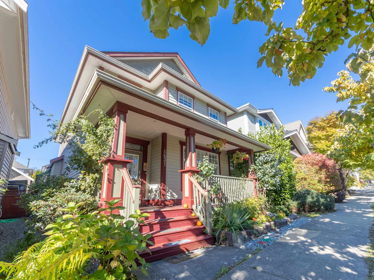 6631 192a Street, Surrey, BC, V4N 0B9 - 2
