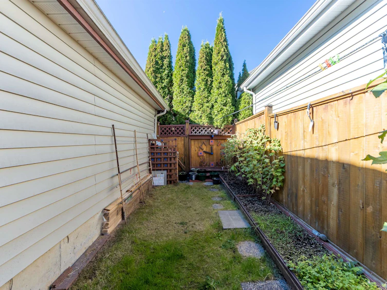 6631 192a Street, Surrey, BC, V4N 0B9 - 32