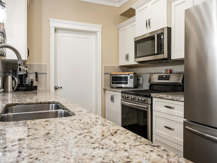 305-45750 Keith Wilson Road, Chilliwack, BC, V2R 0X3 - 5