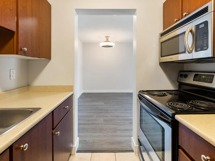 4-5664 200 Street, Langley, BC, V3A 1M8 - 5