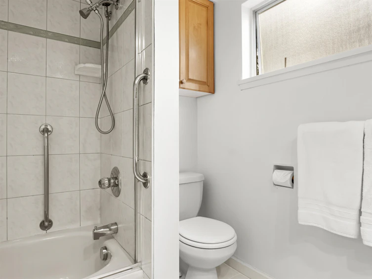 651 Kerry Place, North Vancouver, BC, V7N 2Y6 - 21