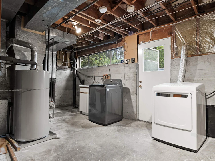 651 Kerry Place, North Vancouver, BC, V7N 2Y6 - 23