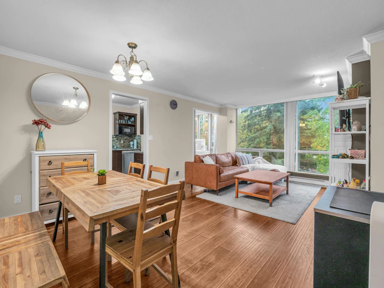 505-9633 Manchester Drive, Burnaby, BC, V3N 4Y9