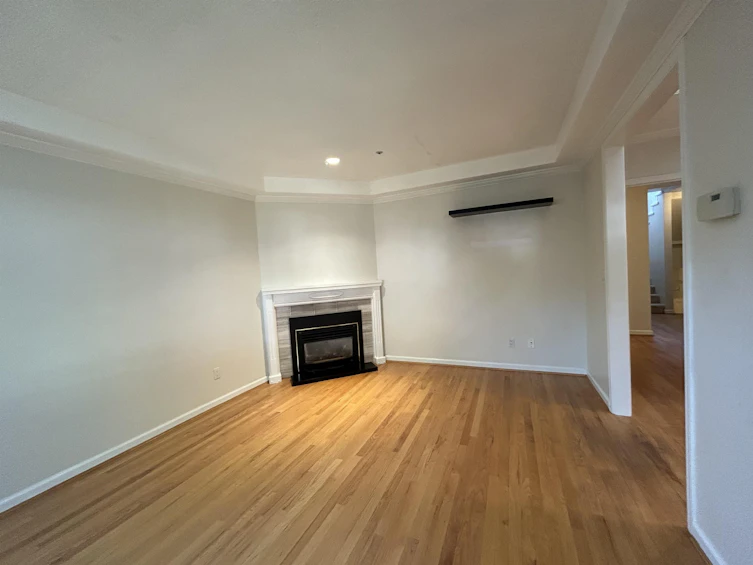 2358 W 6th Avenue, Vancouver, BC, V6K 1V9 - 8