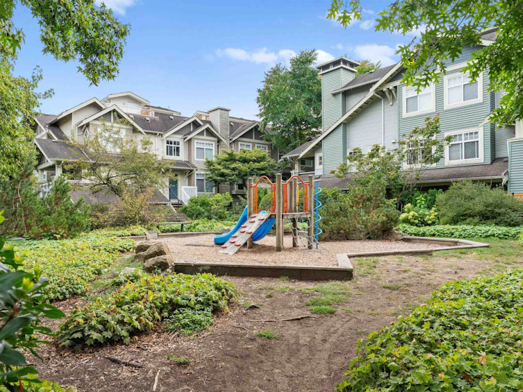 505-7428 Byrnepark Walk, Burnaby, BC, V3N 0B4 - 28