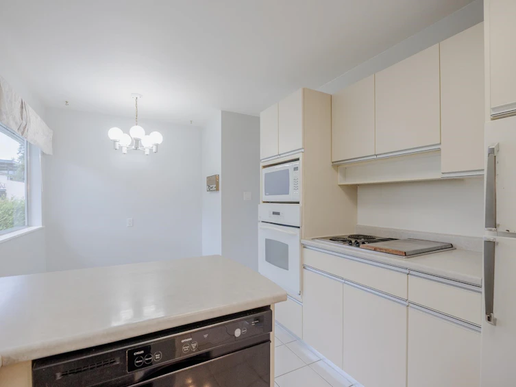 1589 Haversley Avenue, Coquitlam, BC, V3J 1V7 - 7