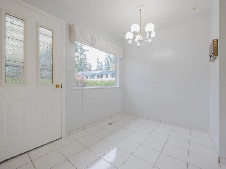 1589 Haversley Avenue, Coquitlam, BC, V3J 1V7 - 9