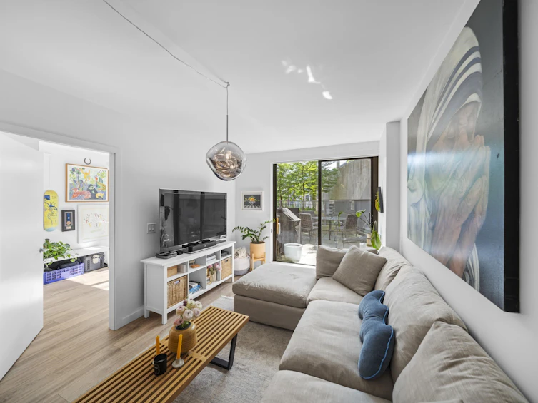 302-210 E 5th Avenue, Vancouver, BC, V5T 0K1 - 8