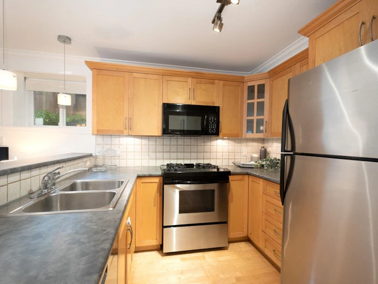 316 W 14th Avenue, Vancouver, BC, V5Y 1X4 - 11