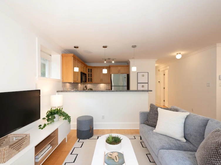 316 W 14th Avenue, Vancouver, BC, V5Y 1X4 - 9