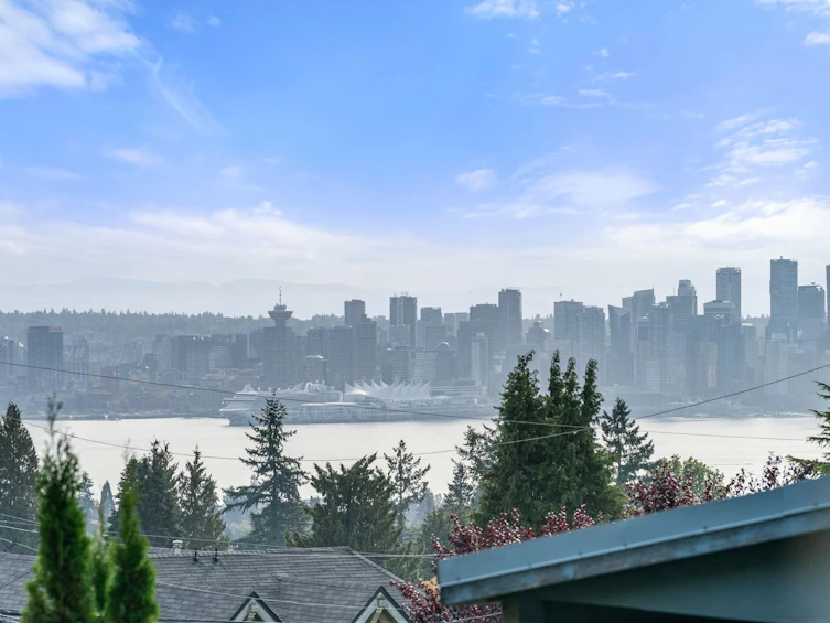 3041 St. Marys Avenue, North Vancouver, BC, V7N 1X5 - 3