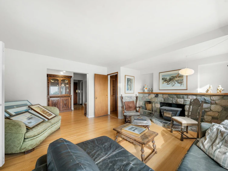 3041 St. Marys Avenue, North Vancouver, BC, V7N 1X5 - 9