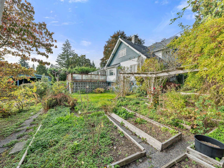 3041 St. Marys Avenue, North Vancouver, BC, V7N 1X5 - 34