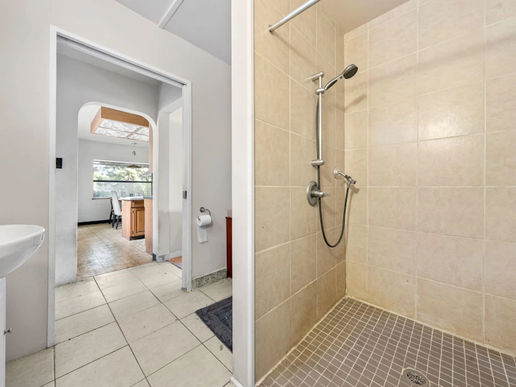 3041 St. Marys Avenue, North Vancouver, BC, V7N 1X5 - 26