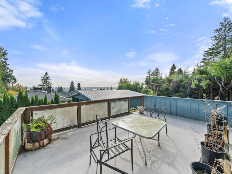 3041 St. Marys Avenue, North Vancouver, BC, V7N 1X5 - 5