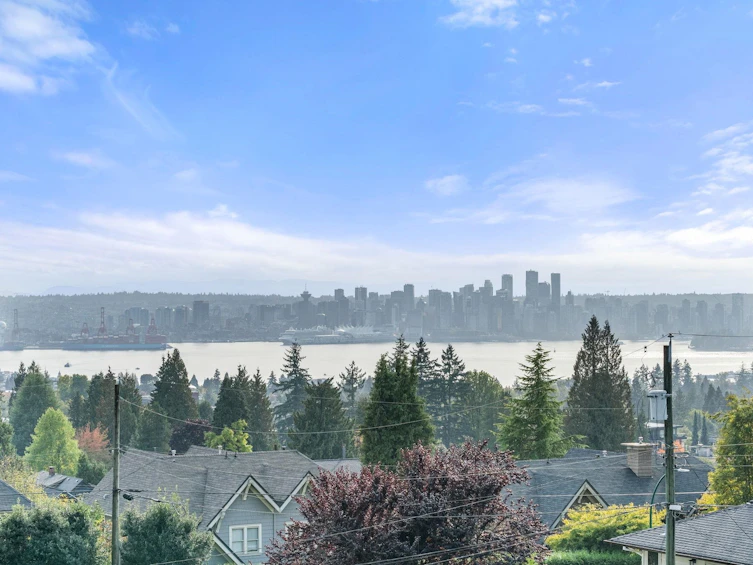 3041 St. Marys Avenue, North Vancouver, BC, V7N 1X5 - 2