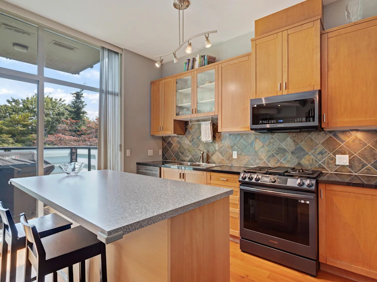 213-8988 Hudson Street, Vancouver, BC, V6P 6Z1 - 9