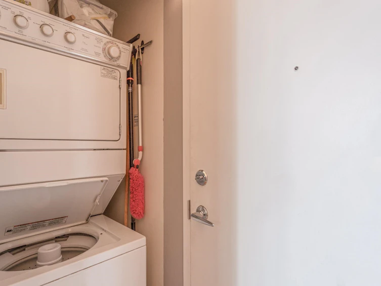 213-8988 Hudson Street, Vancouver, BC, V6P 6Z1 - 17