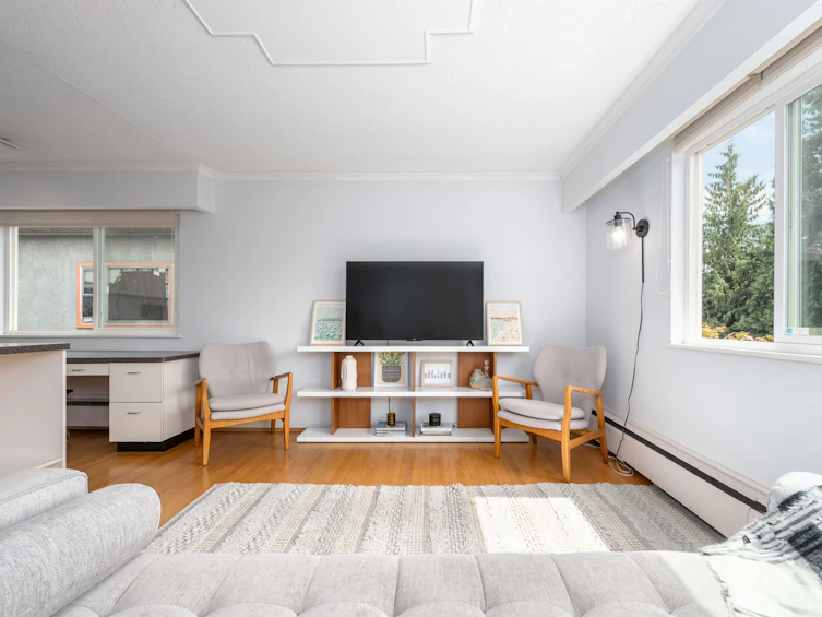 8-1235 W 10th Avenue, Vancouver, BC, V6H 1J5 - 2