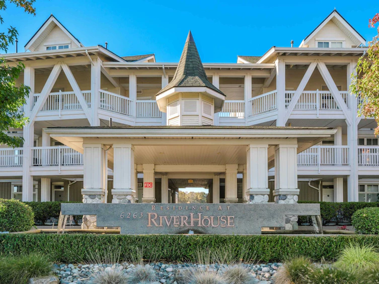 213-6263 River Road, Delta, BC, V4K 5E3