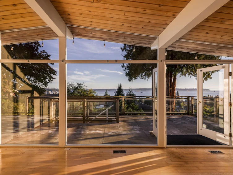 2344 Ottawa Avenue, West Vancouver, BC, V7V 2S9 - 2