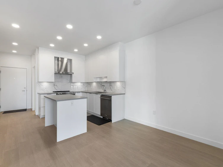 410-7123 11 Avenue, Burnaby, BC, V3N 0J6 - 9