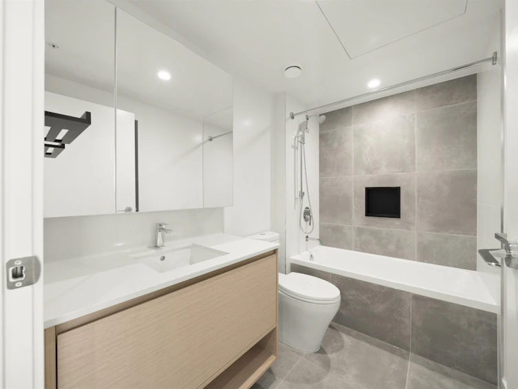 3704-13745 George Junction, Surrey, BC, V3T 4Y3 - 20
