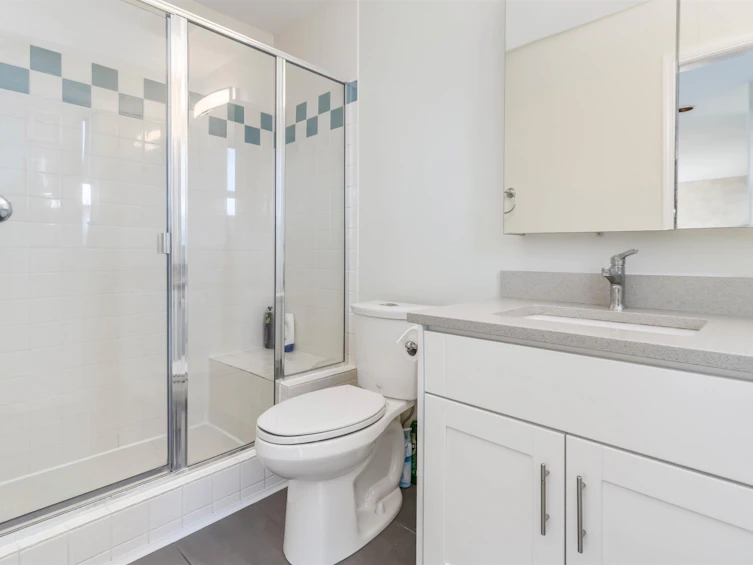 302-8120 Bennett Road, Richmond, BC, V6Y 1N5 - 11