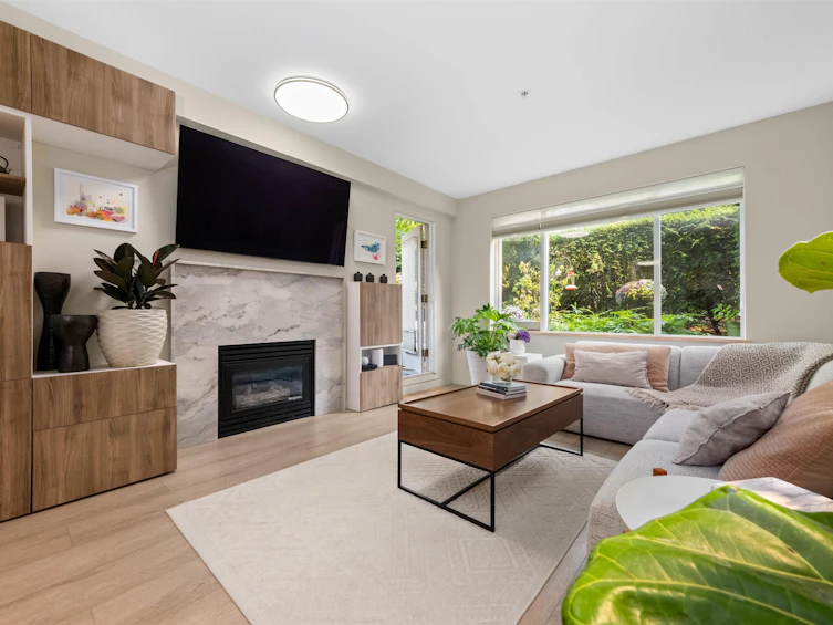 210-3608 Deercrest Drive, North Vancouver, BC, V7G 2S8 - 2
