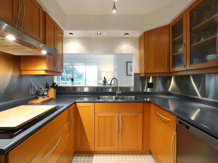 215-1890 W 6th Avenue, Vancouver, BC, V6J 1R6 - 6
