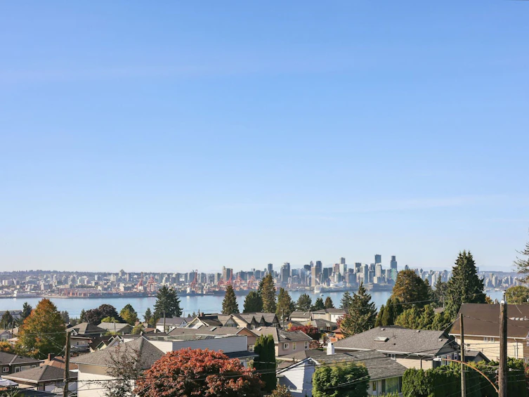 745 Grand Boulevard, North Vancouver, BC, V7L 3W3 - 32